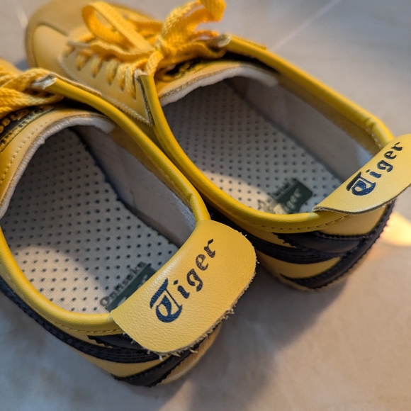 Onitsuka Tiger Mexico 66 Sneakers - Picture 3 of 5